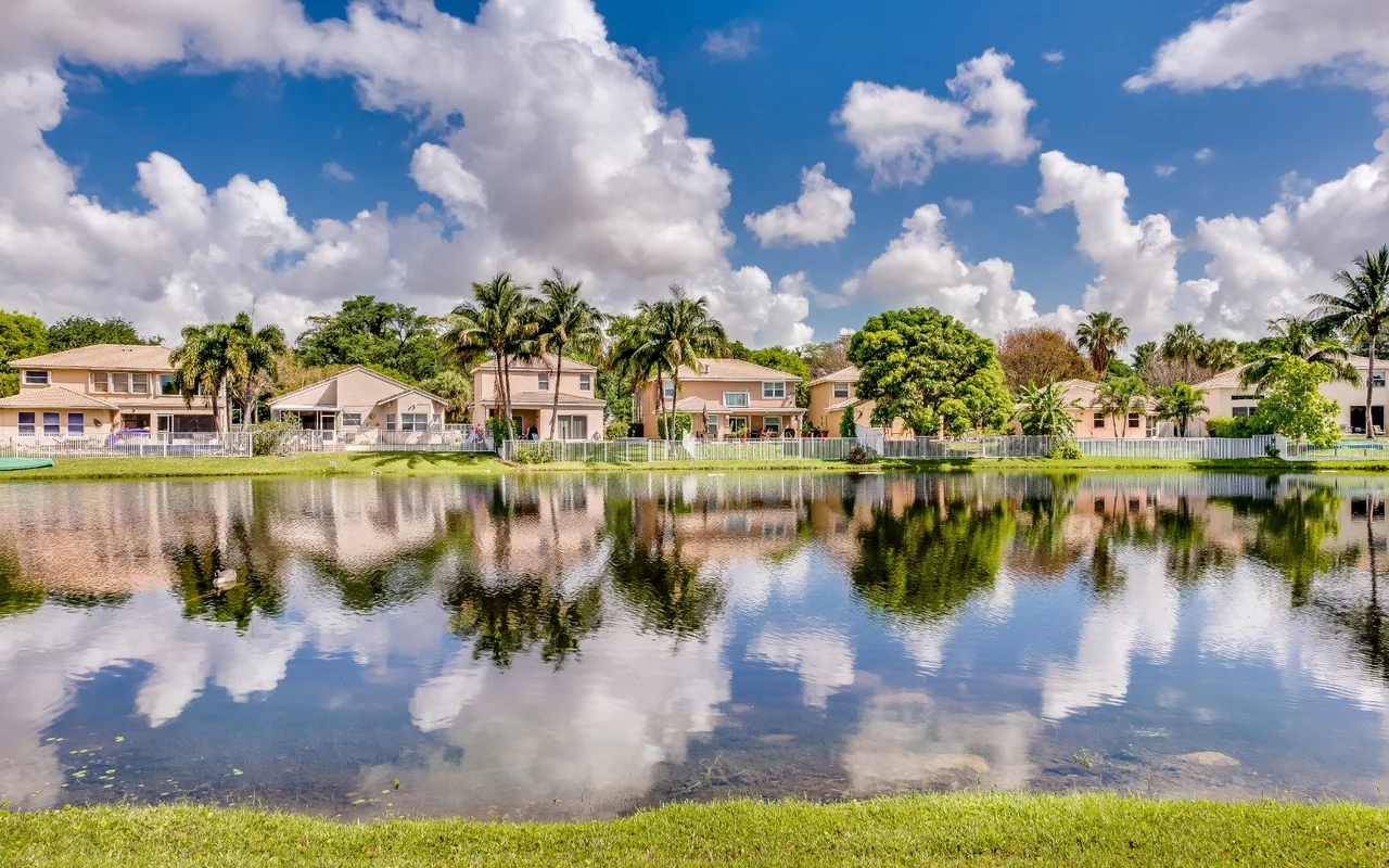 Commercial roof documentation in Fort Lauderdale